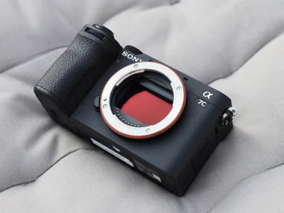 How the Sony a7v Blends Real-World Handling with Cutting-Edge Technology